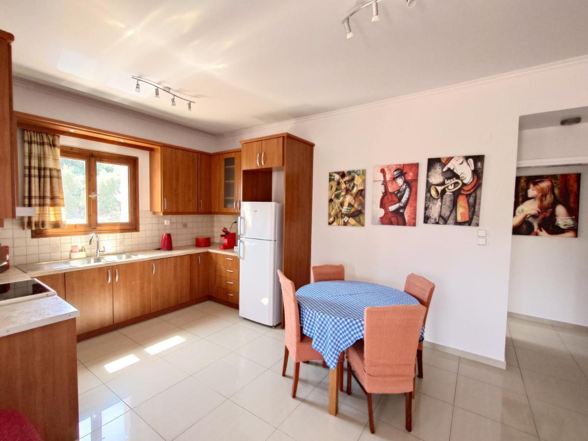 Iris Apartments Ithaca Vathy  Exterior photo